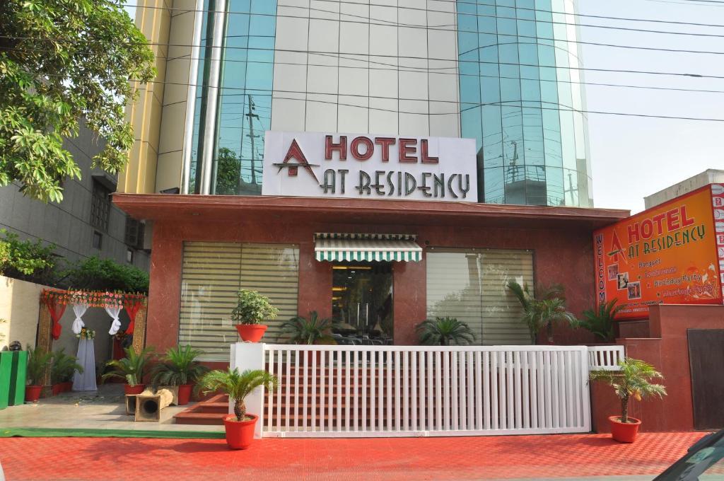 Fabhotel D75 At Residency Ghaziabad Exterior foto